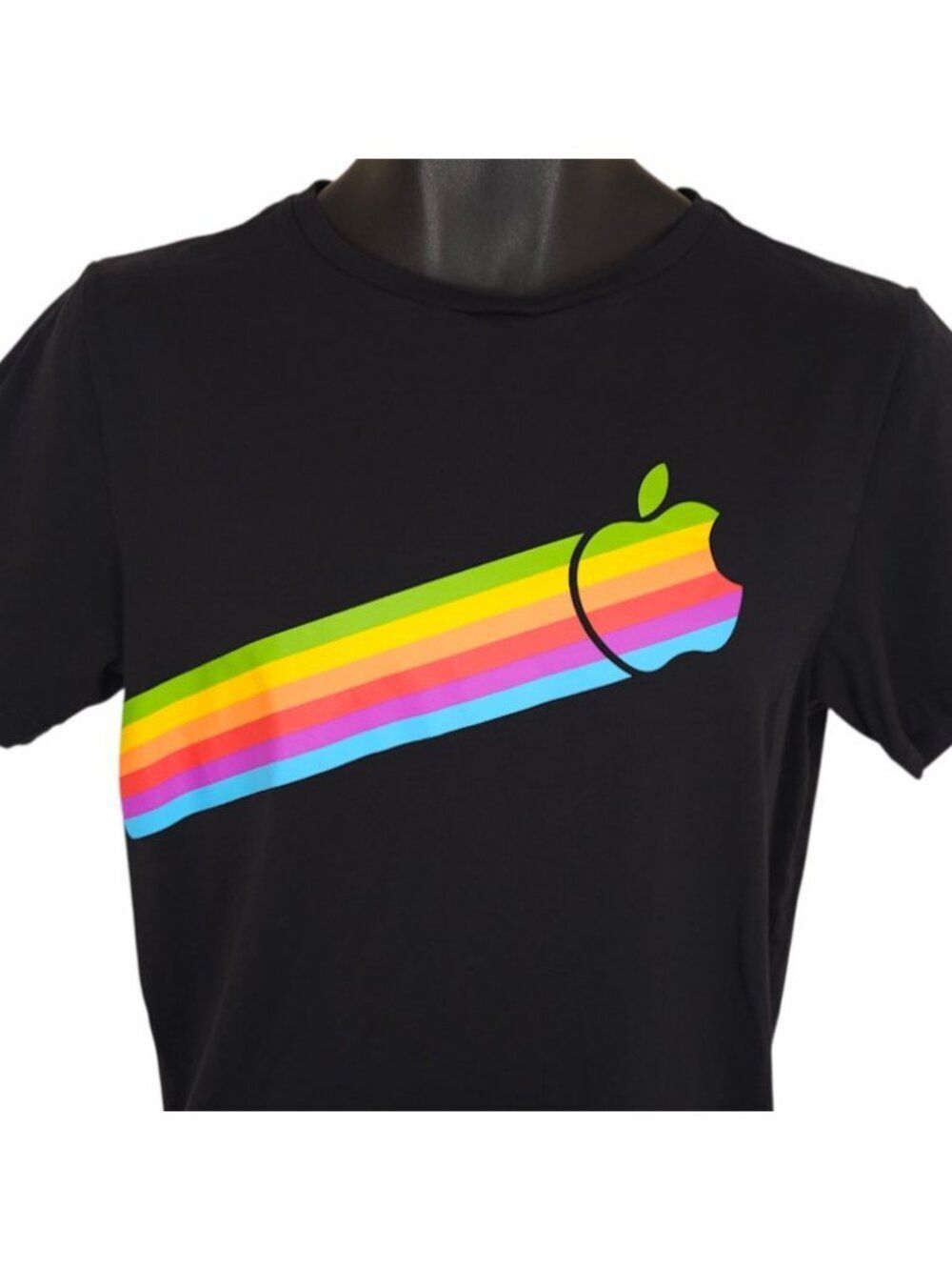 Apple Rainbow T Shirt Mens Size Small Black Retro Computing Technology Tee